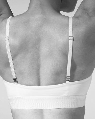 W-TRIANGLE BRALETTE WHITE 