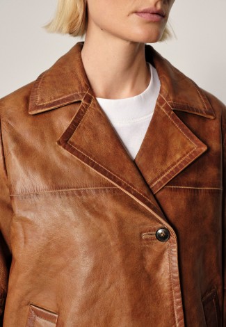SHELLY LEATHER COAT IN WAXED COGNAC