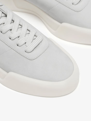 AEROBIC LOW IN LIGHT GREY