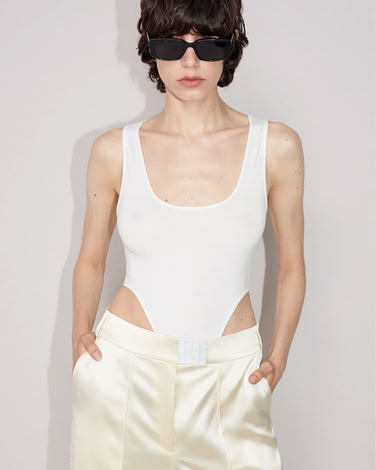 BRA CLOSURE TROUSERS IN CREME BRULEE
