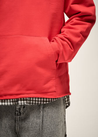 BREWING HOODIE IN RED