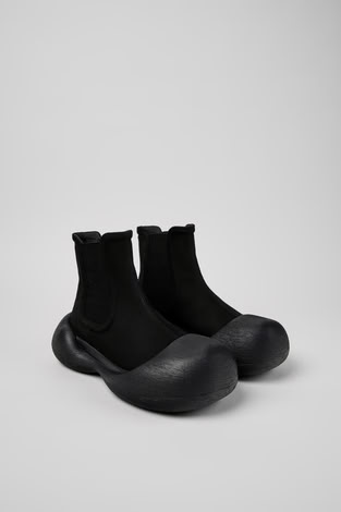 CARAMBA ANKLE BOOTS IN BLACK