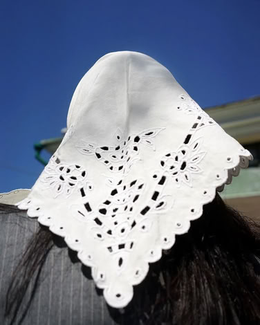 EMBROIDERED HEADSCARF WHITE