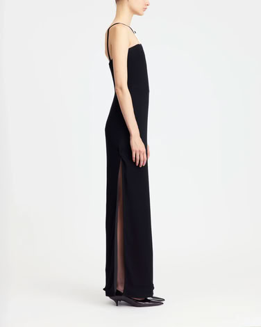 ILIAN GOWN IN BLACK