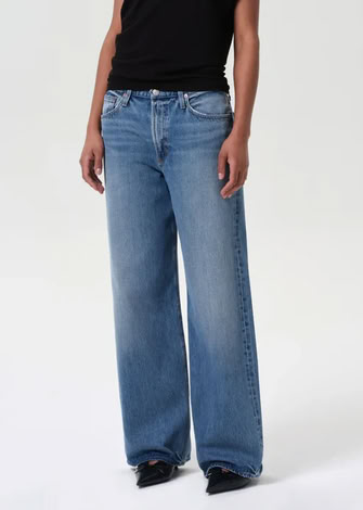 KEIRA JEAN IN DOWNTOWN IN DARK BLUE