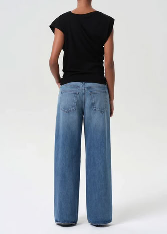 KEIRA JEAN IN DOWNTOWN IN DARK BLUE