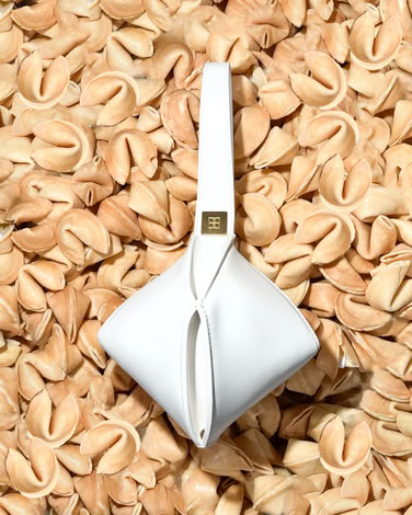 MINI CRUSHED GRAIN BAG LEATHER WHITE