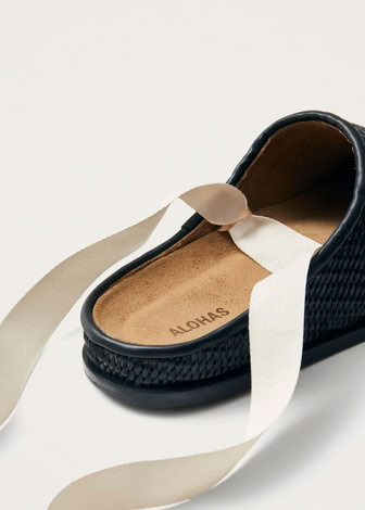 OLIVER MULES IN BLACK