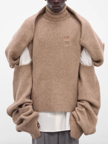 SCARF-SLEEVE SWEATER IN CAMEL