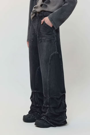 AVAVAV SMOCK DETAILED JEANS IN WASHED BLACK