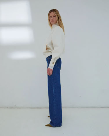 LU - STRAIGHT PLEAT EFFECT FITTED DENIM IN BLUE DENIM 