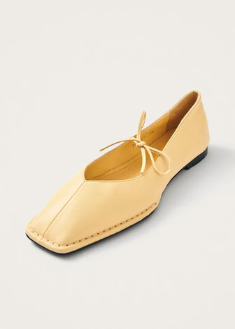 SWAY LEATHER BALLET FLATS IN VANILLA