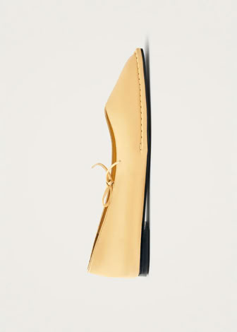 SWAY LEATHER BALLET FLATS IN VANILLA