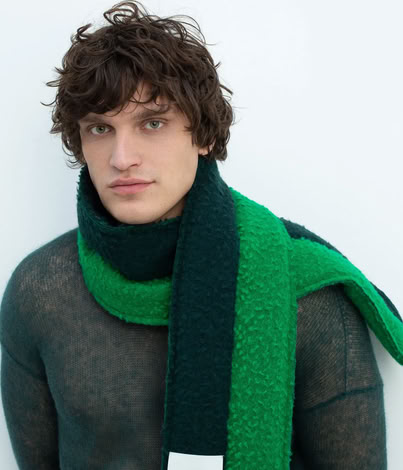 TWO-COLORED SCARF LOGO-PATCH