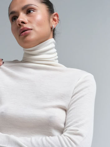 WOOLEN LOLA IN OFF WHITE