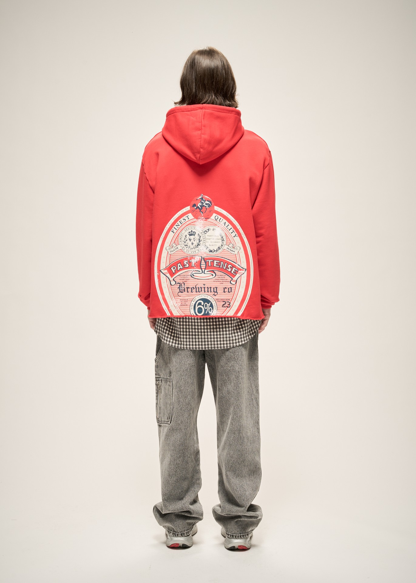 BREWING HOODIE IN RED