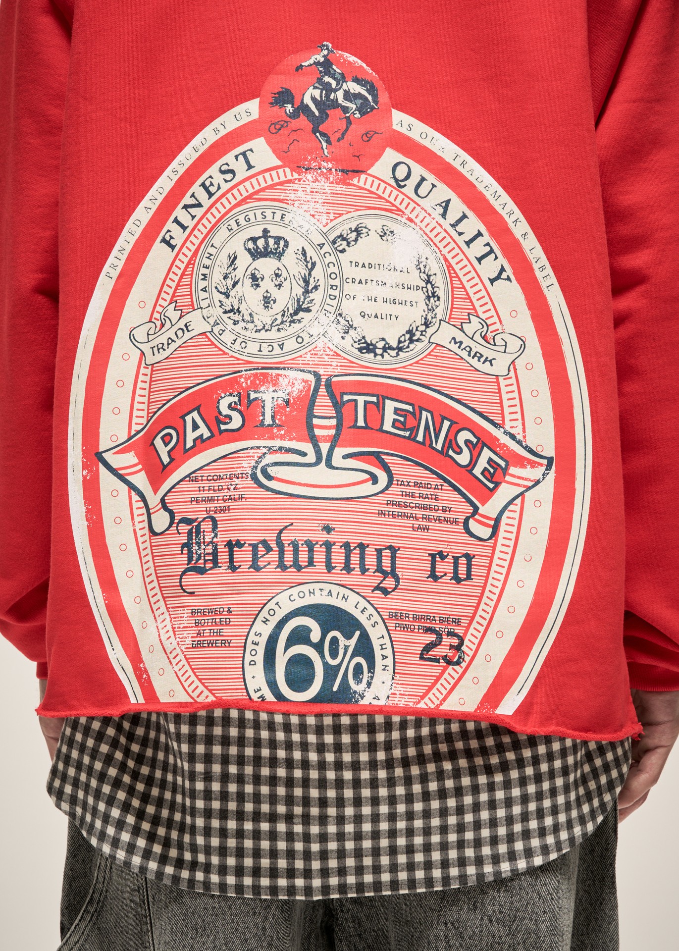 BREWING HOODIE IN RED