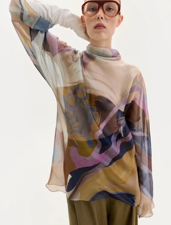 CHIFFON BLOUSE IN ABSTRACT PRINT
