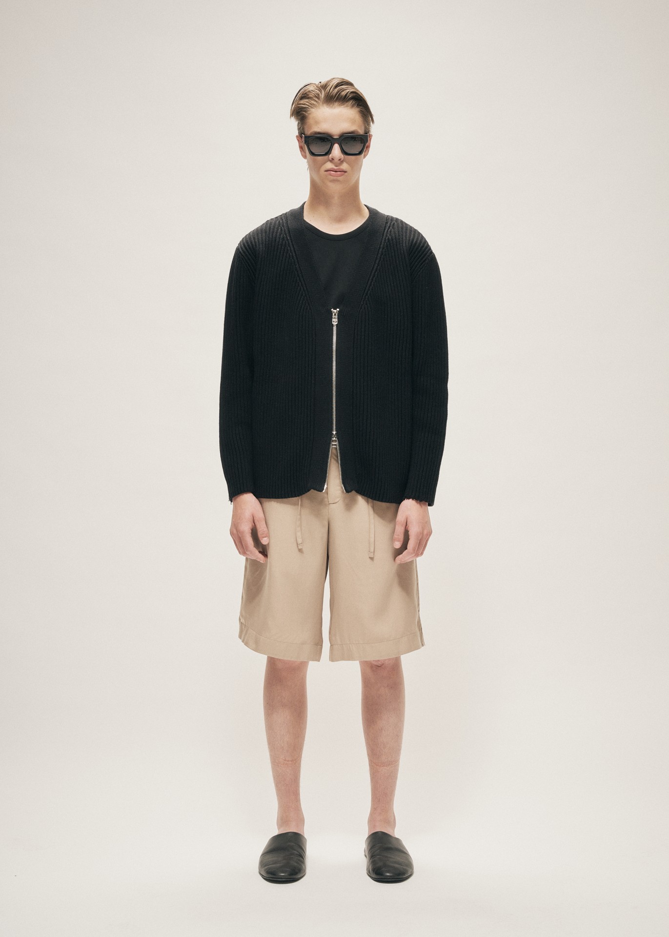 DISTRESSED KNIT ZIP CARDIGAN  BLACK