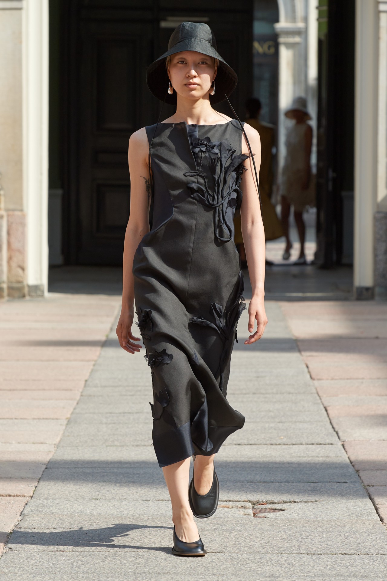 ATELIER DOVE DRESS BLACK