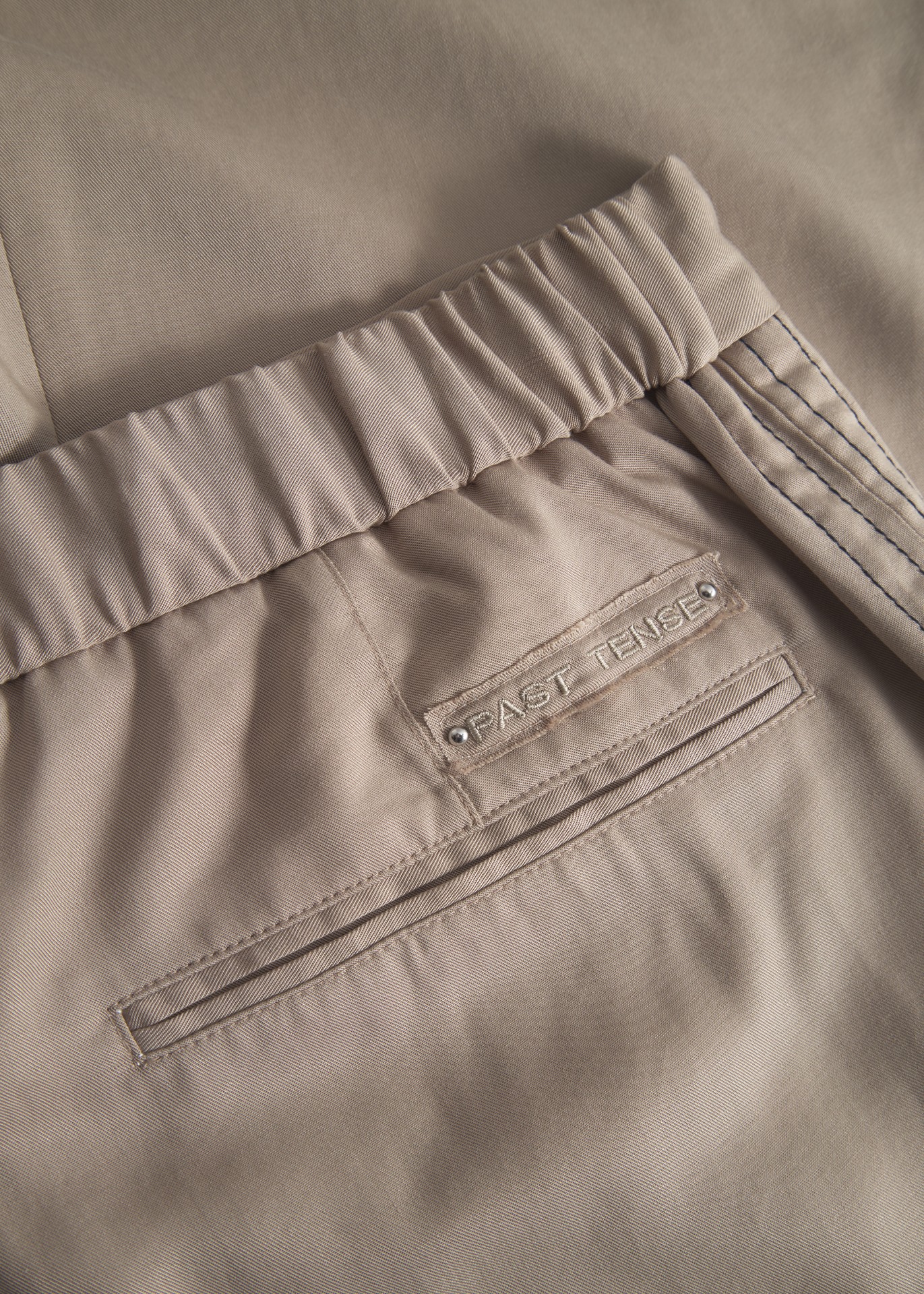 WIDE LEG DRAWSTRING TENCEL TROUSERS LIGHT KHAKI