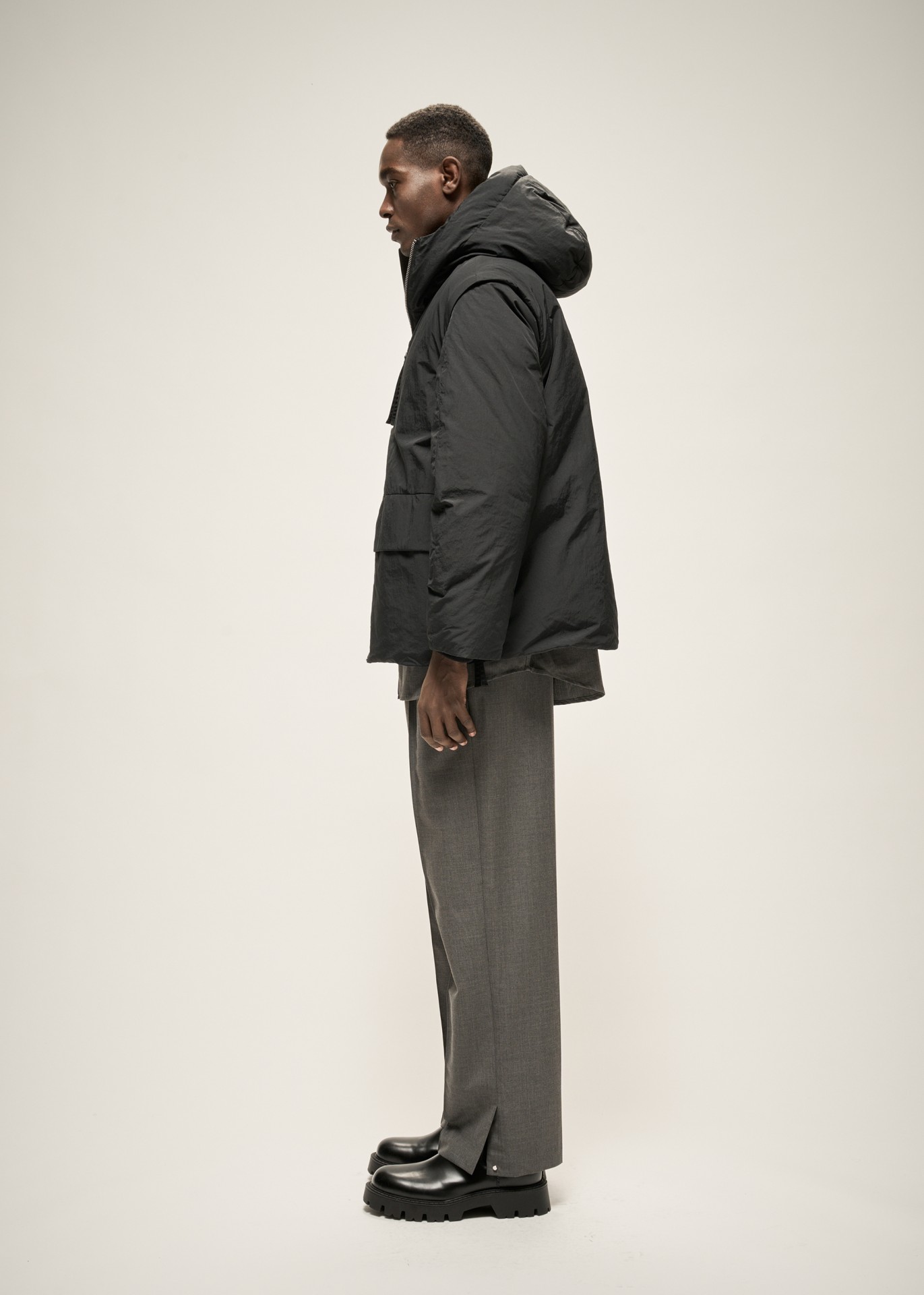 HYBRID PUFFER JACKET IN BLACK