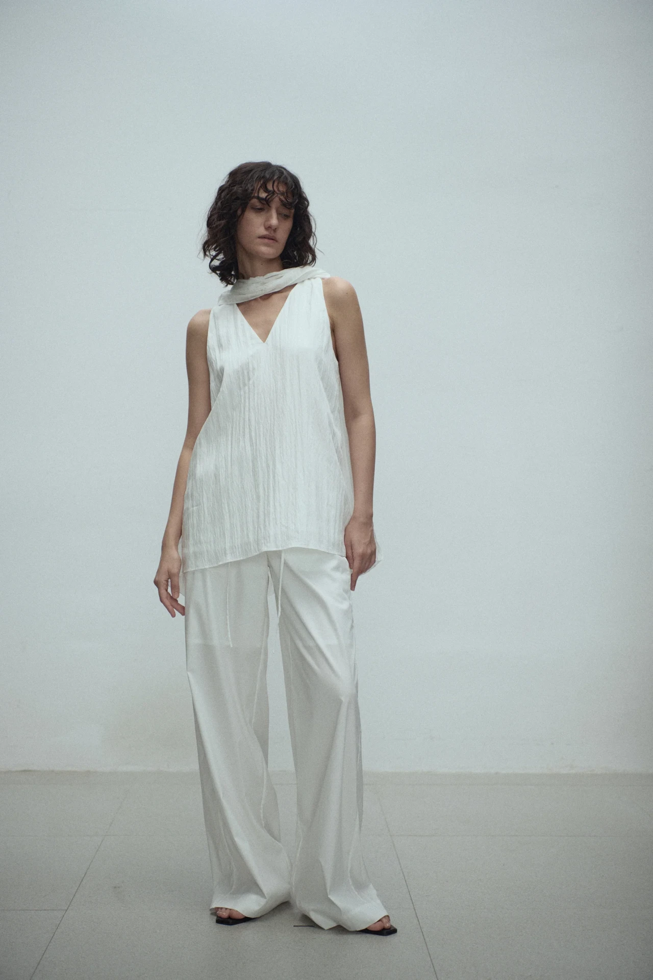 LIBERTY CAPE TOP WHITE