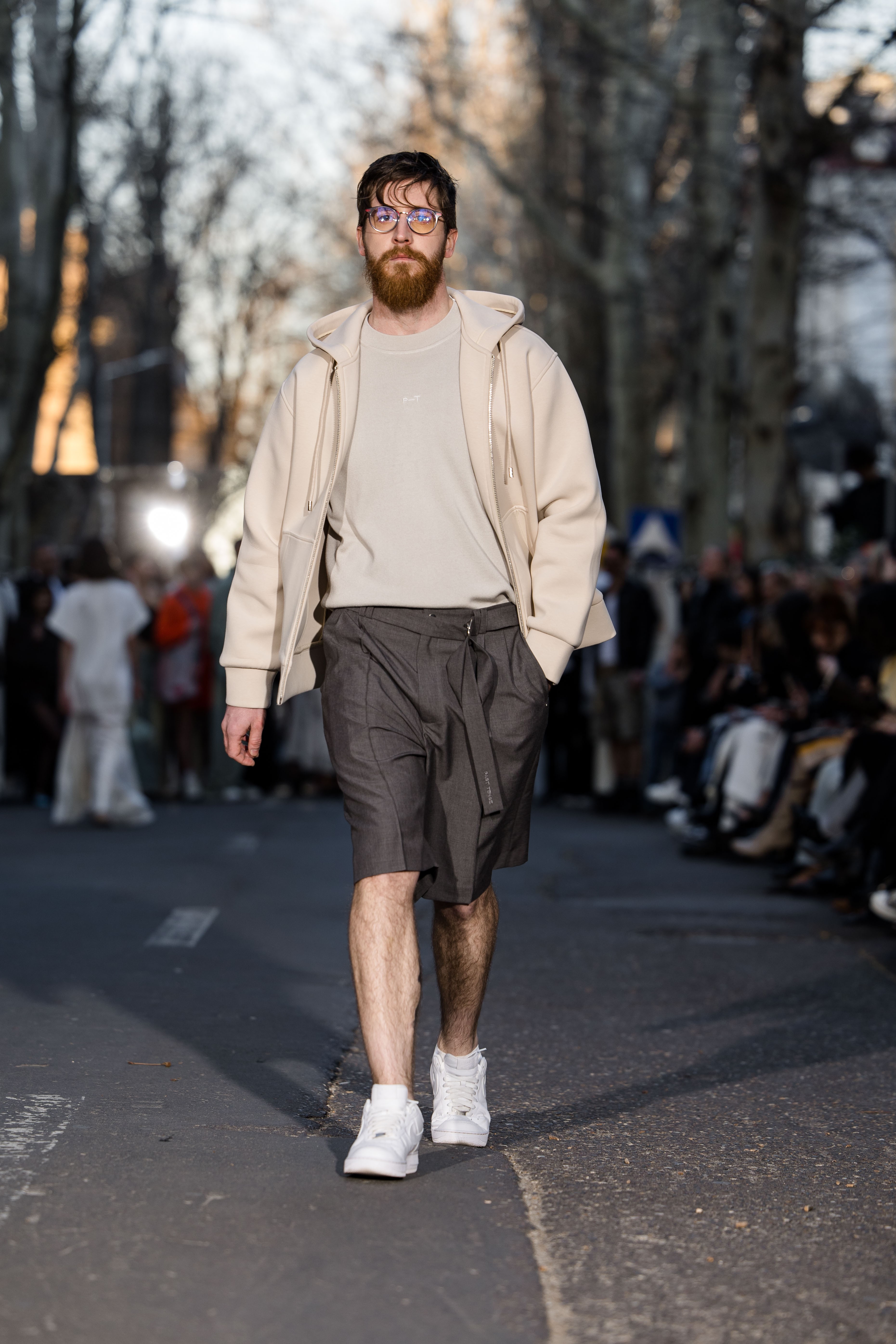 MOLDOVAN BRANDS RUNWAY — DOFAMIN SS25
