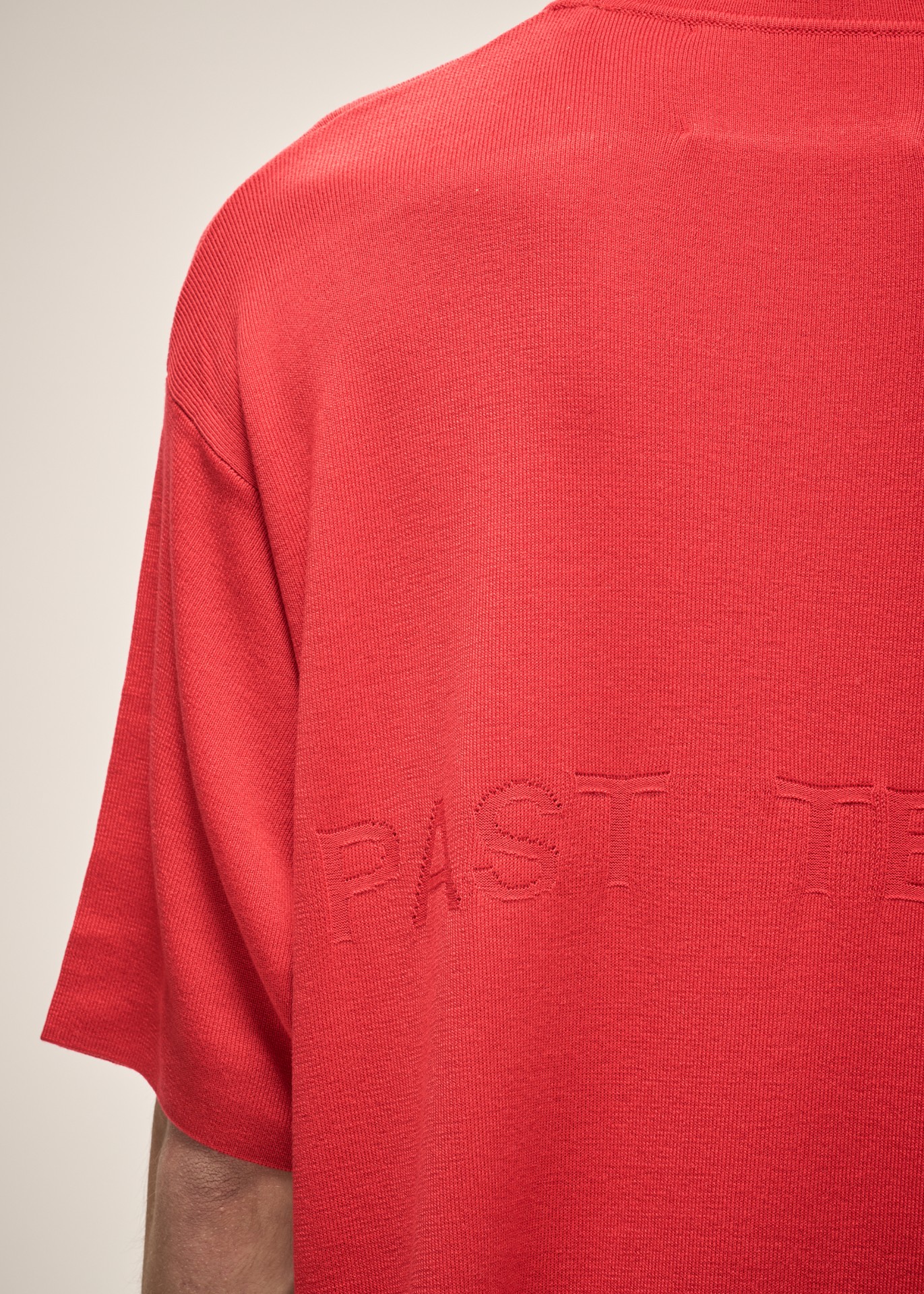 MILANO KNIT CREWNECK T-SHIRT IN RED