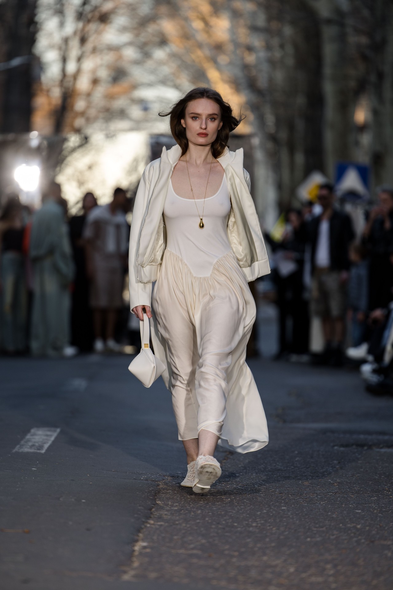 MOLDOVAN BRANDS RUNWAY — DOFAMIN SS25