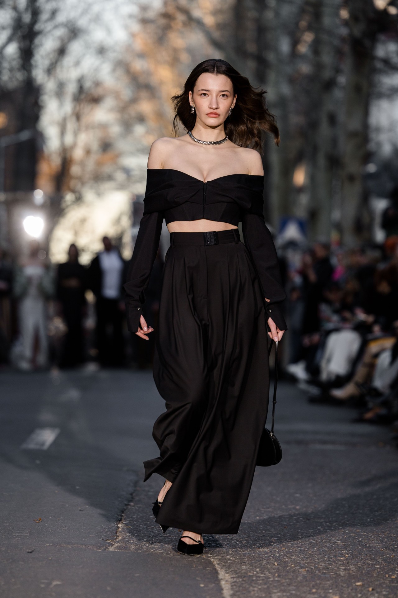 MOLDOVAN BRANDS RUNWAY — DOFAMIN SS25