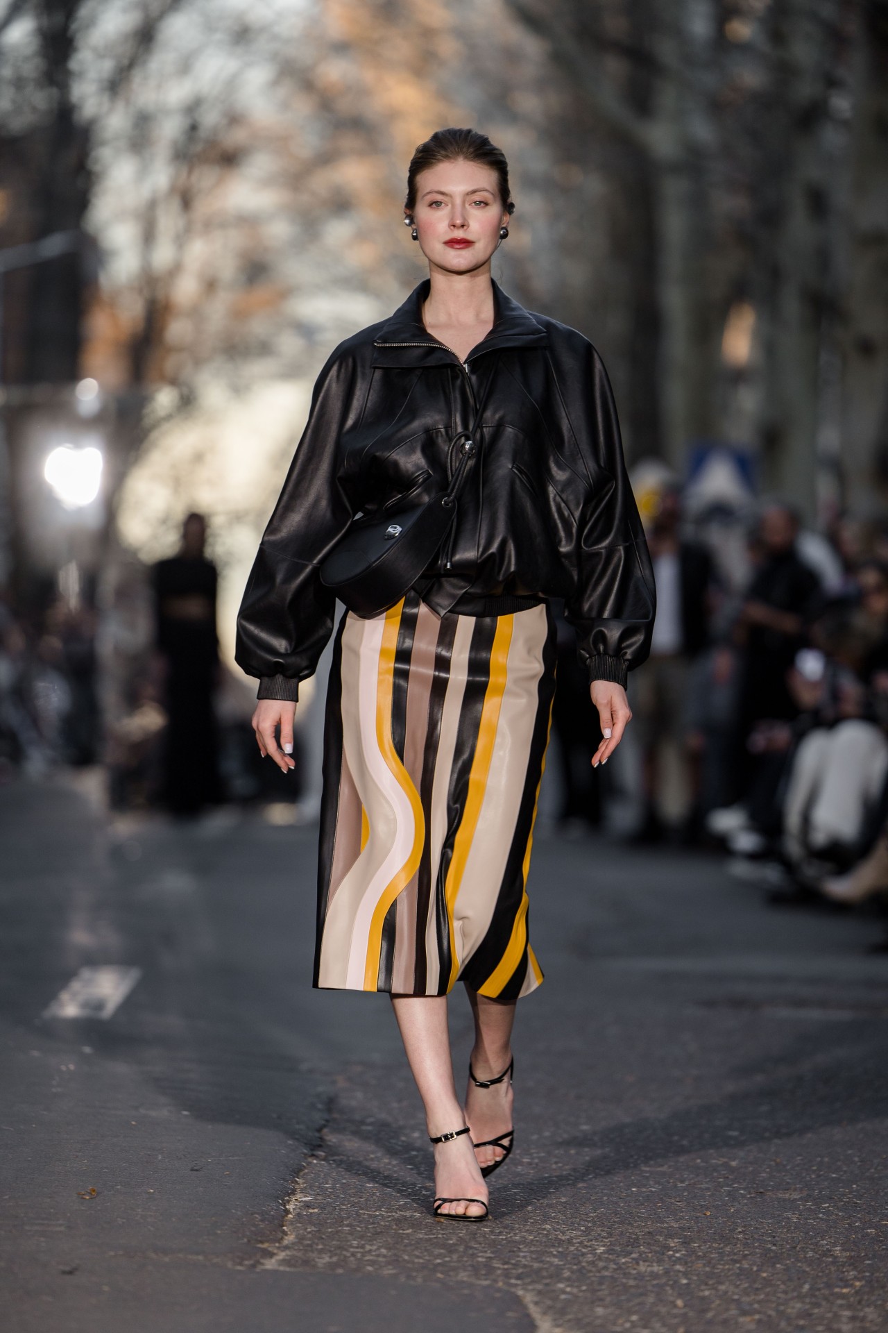 MOLDOVAN BRANDS RUNWAY — DOFAMIN SS25