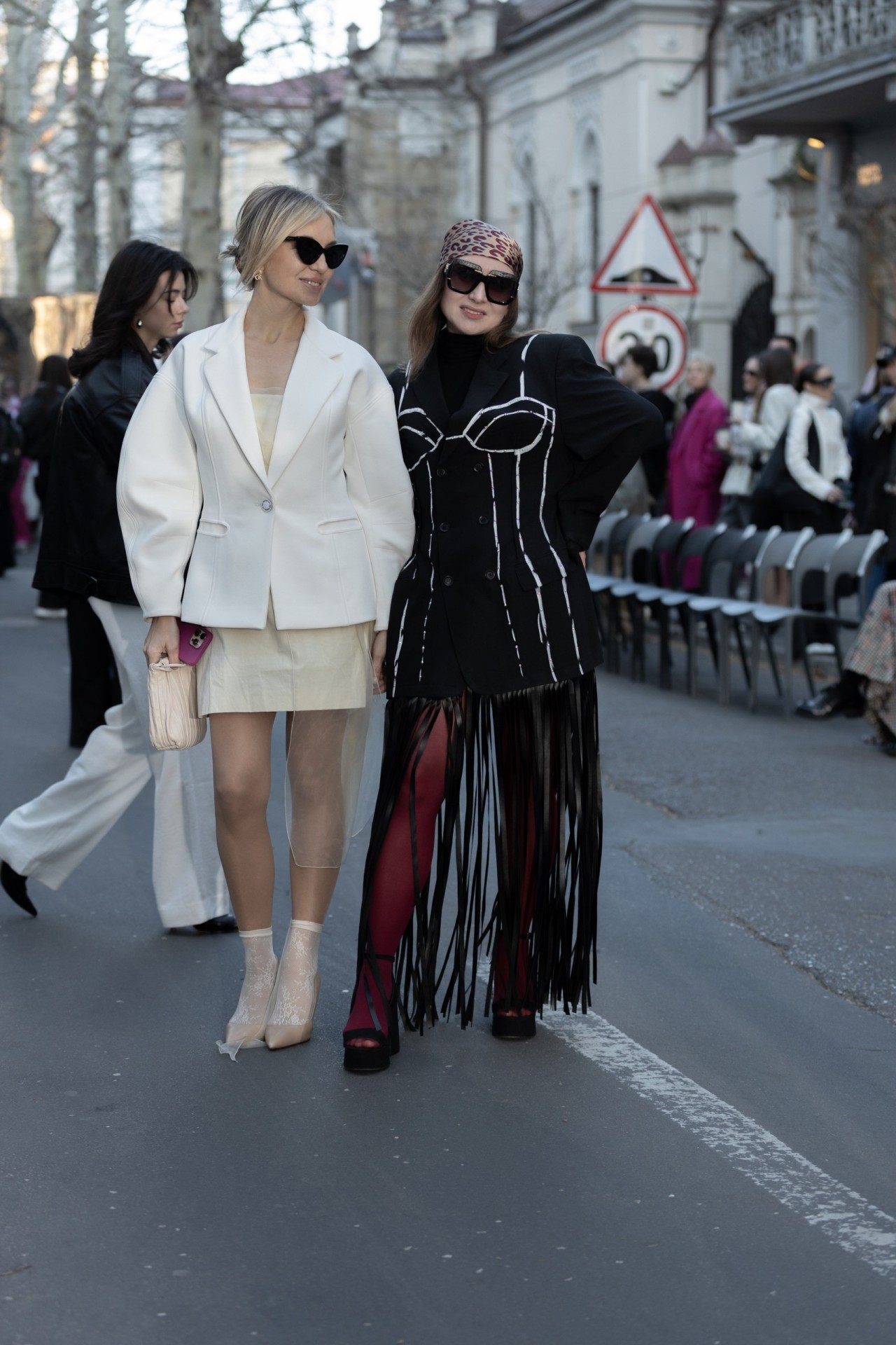 MOLDOVAN BRANDS RUNWAY — DOFAMIN SS25