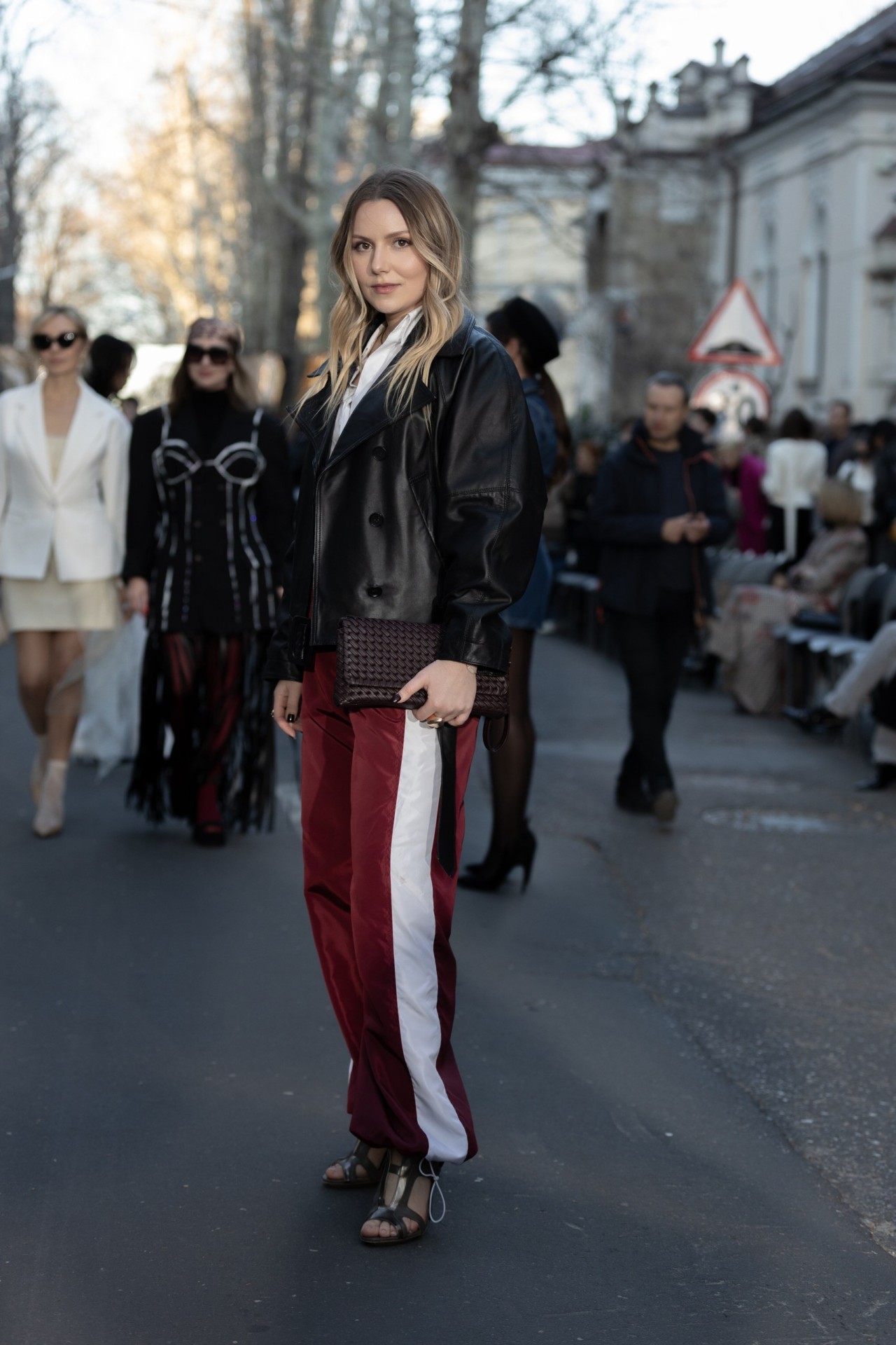 MOLDOVAN BRANDS RUNWAY — DOFAMIN SS25