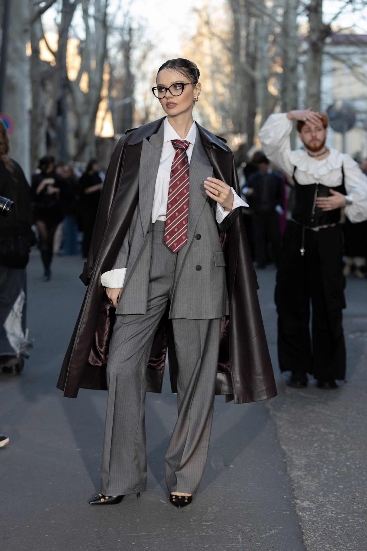 MOLDOVAN BRANDS RUNWAY — DOFAMIN SS25