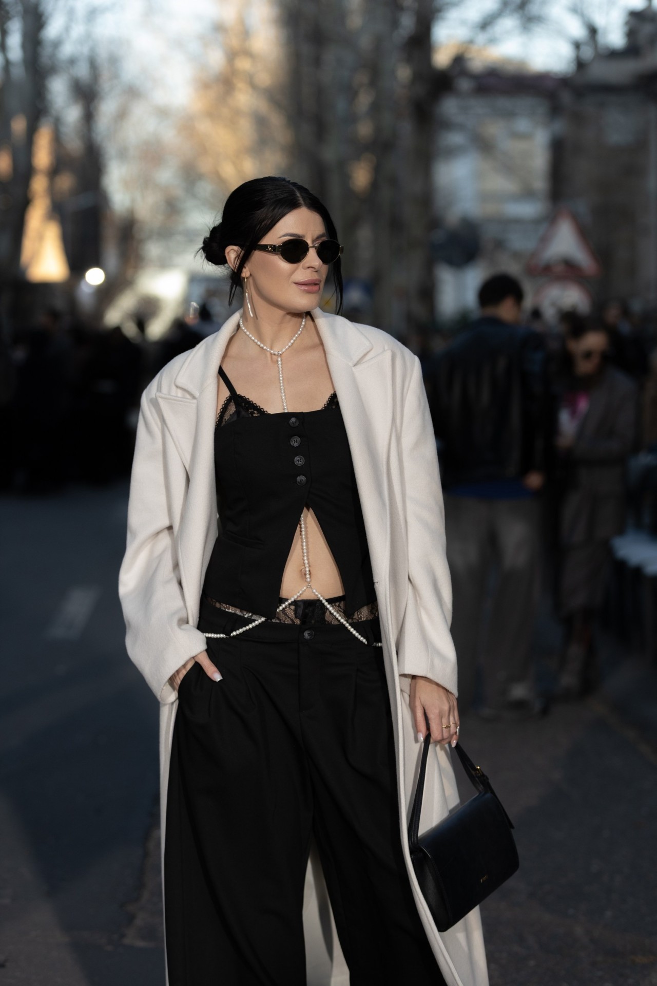 MOLDOVAN BRANDS RUNWAY — DOFAMIN SS25