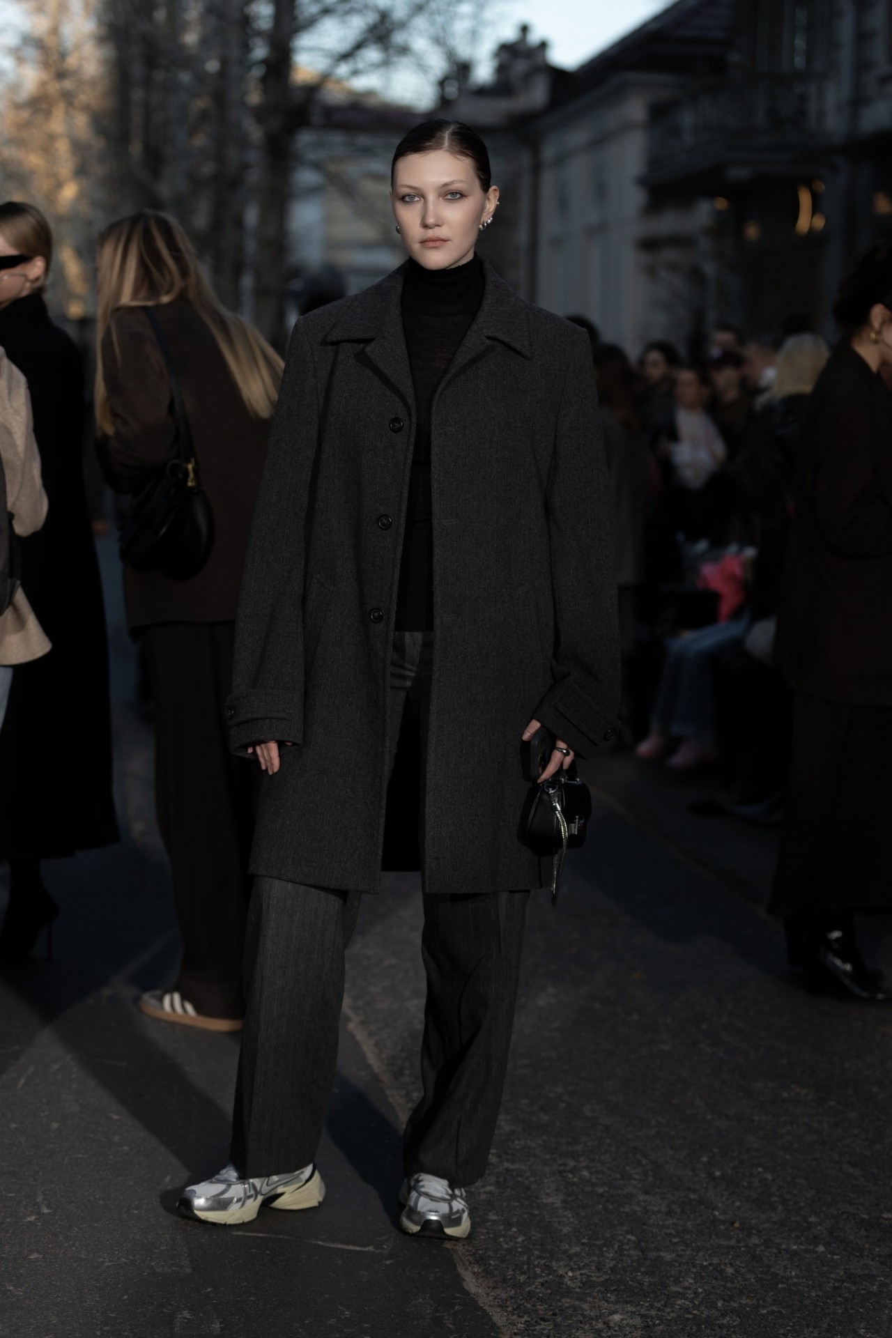 MOLDOVAN BRANDS RUNWAY — DOFAMIN SS25