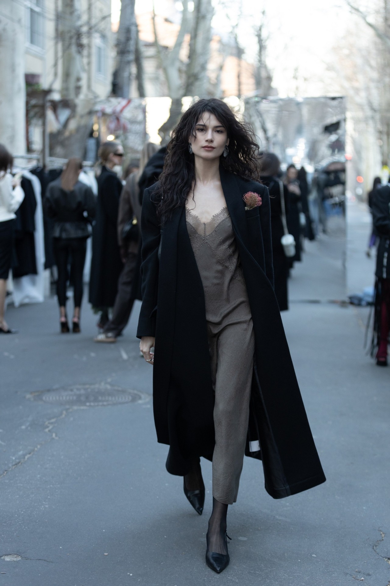 MOLDOVAN BRANDS RUNWAY — DOFAMIN SS25