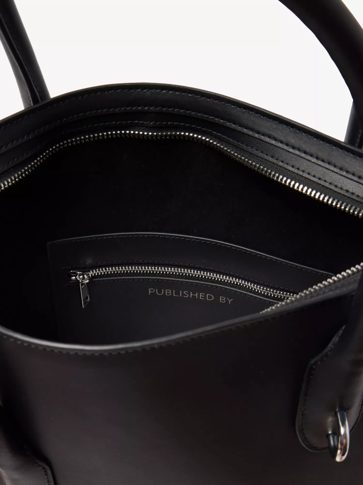 NOONA TOTE TALL IN BLACK AND CHROME