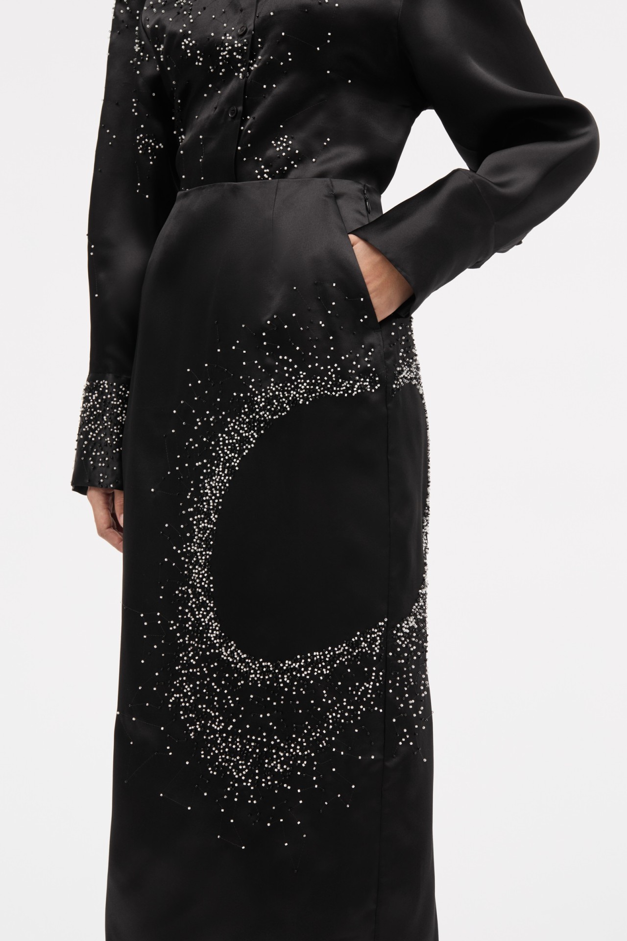 NURI SILK SKIRT IN BLACK