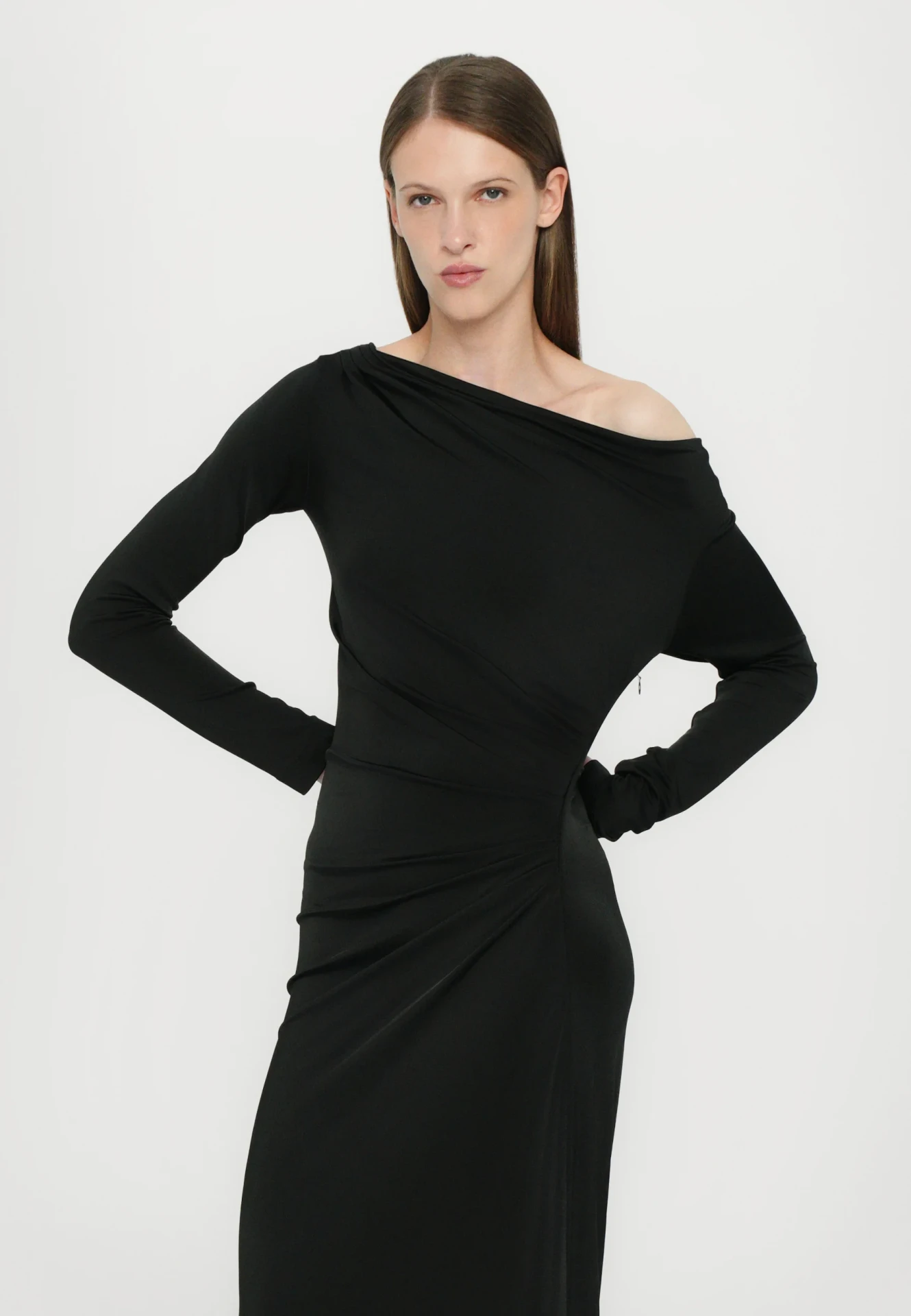 OFF-SHOULDER DRAPED GOWN IN BLACK