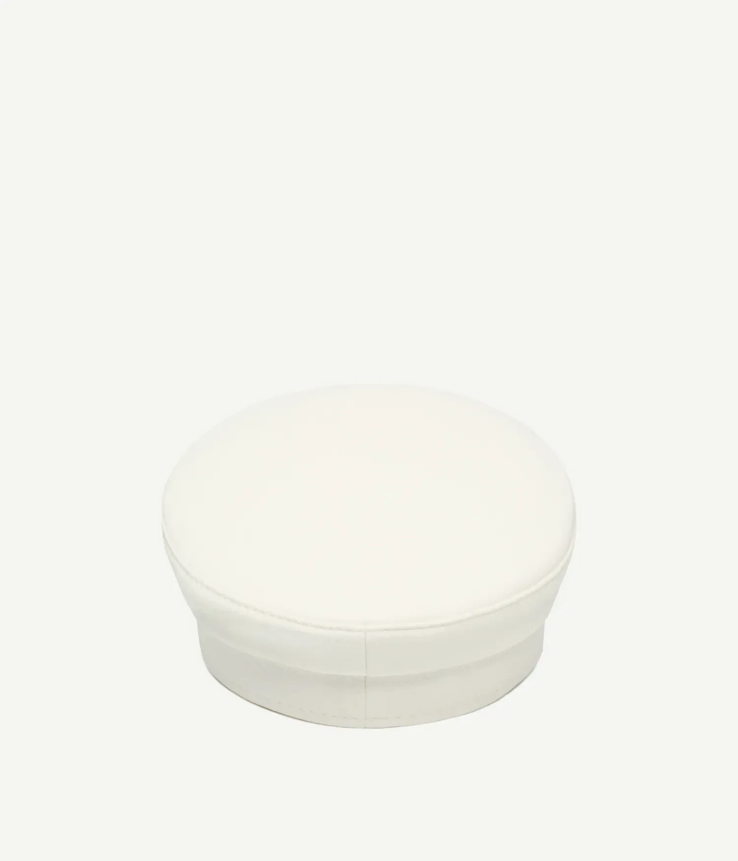 PIERCED LOGO-PLAQUE BAKER BOY CAP IN IVORY