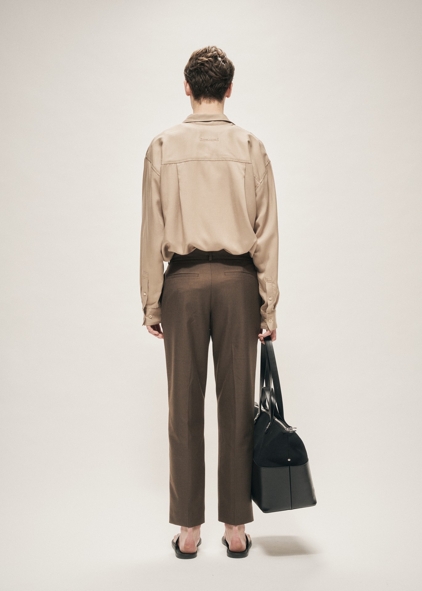 REGULAR FIT WOOL TROUSERS TAUPE 