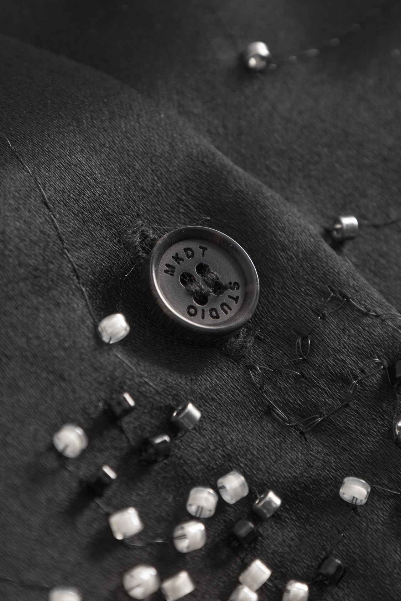 SALL SILK SHIRT IN BLACK