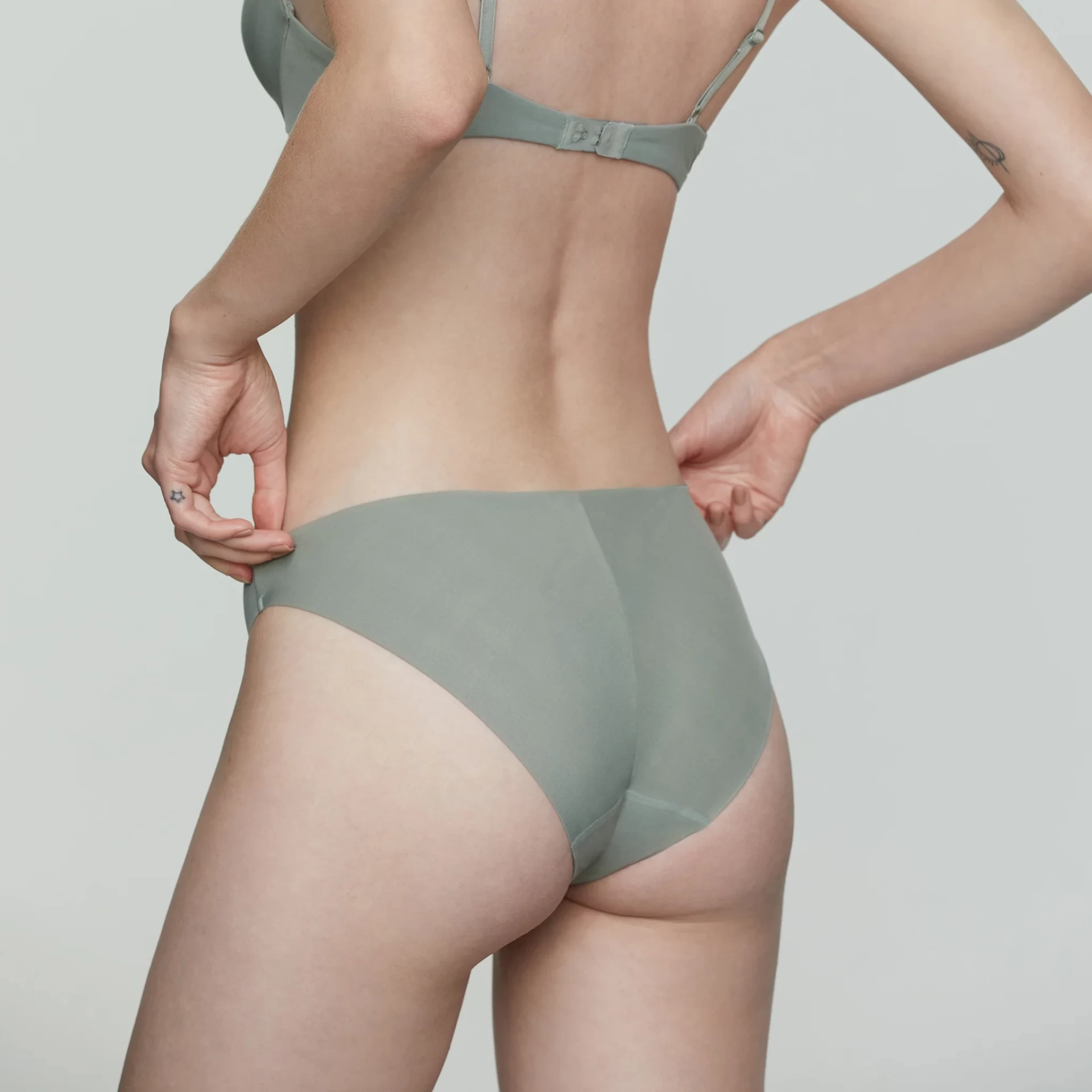 MINIMALIST BRIEFS AQUA