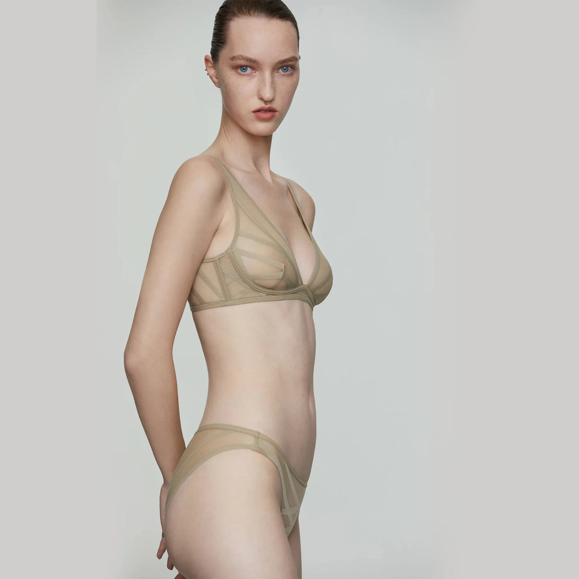 CUP WIRELESS BRA GRAY