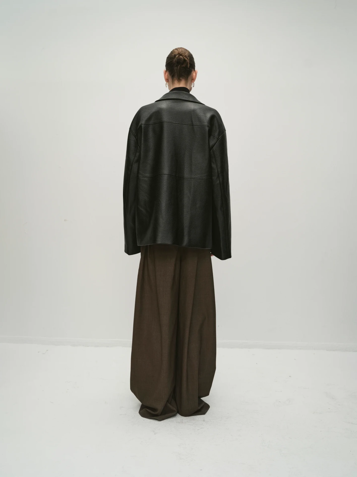 TATANIA GATHERED TROUSERS IN BROWN