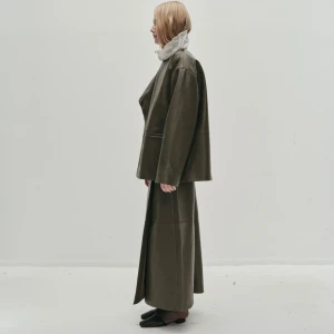 ARAKI LEATHER SKIRT IN GREEN