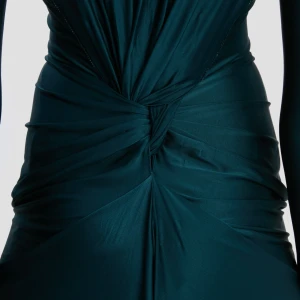 LONG SLEEVE CUT-OUT GOWN