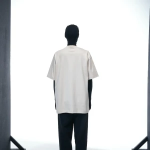 T-SHIRT “FICTIONAL REALITY”